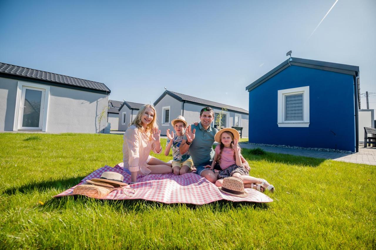 Scandi Village Затор Экстерьер фото