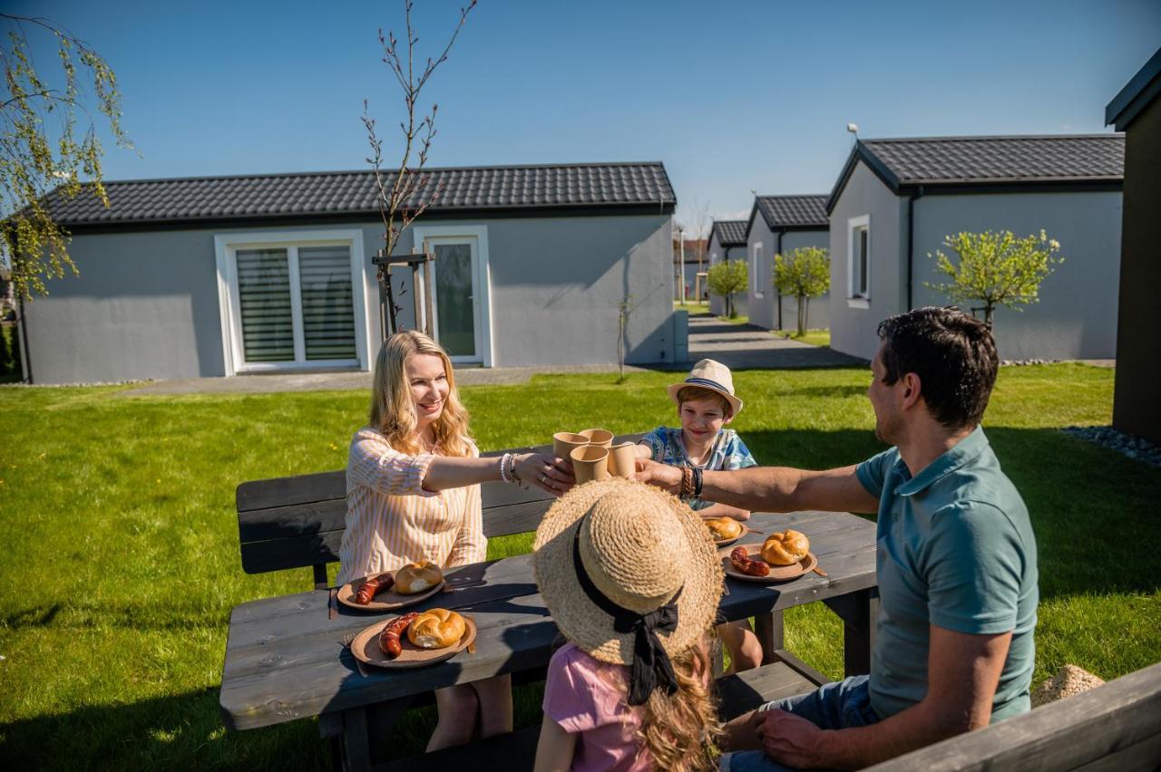 Scandi Village Затор Экстерьер фото